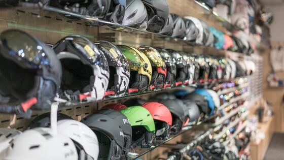 Shop Center Helmets | © Scheiber Sport