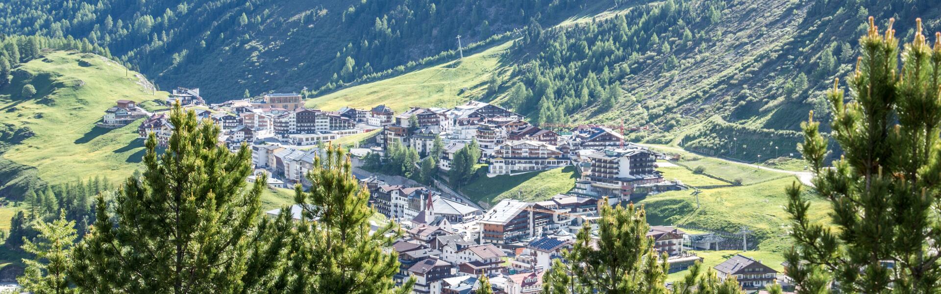 Shops in summer in Obergurgl | © Scheiber Sport